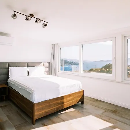 别墅 Chic W Patio Pool 3 Min To Beach In Bodrum *