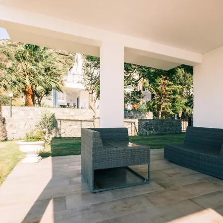 别墅 Chic W Patio Pool 3 Min To Beach In Bodrum
