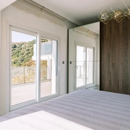 Chic W Patio Pool 3 Min To Beach In Bodrum Villa Gundogan (Bodrum)