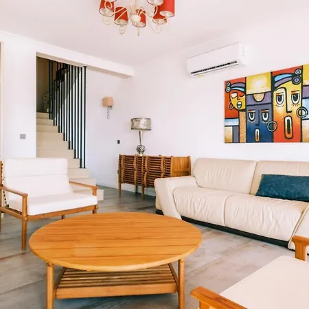 Chic W Patio Pool 3 Min To Beach In Bodrum 京多安