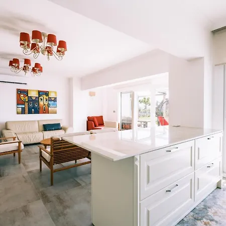 别墅 Chic W Patio Pool 3 Min To Beach In Bodrum *