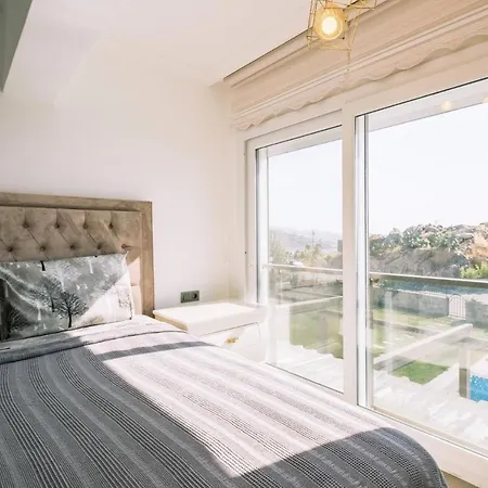 Chic W Patio Pool 3 Min To Beach In Bodrum 京多安