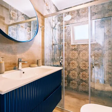 Chic W Patio Pool 3 Min To Beach In Bodrum 别墅 京多安